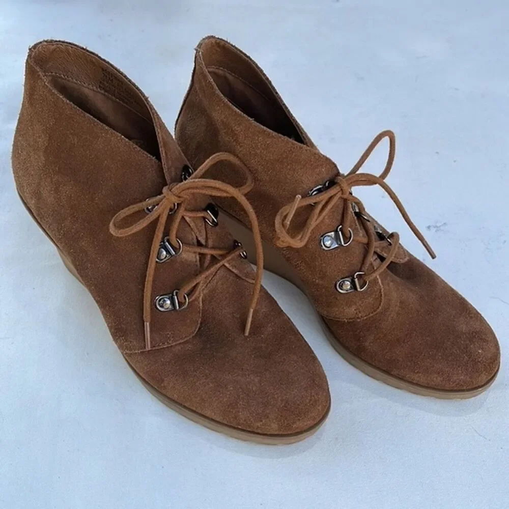 Susina suede wedge